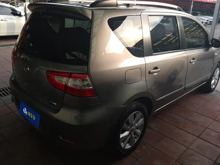 Nissan Livina 2014