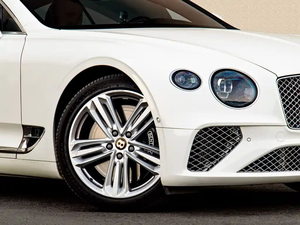 Bentley Continental 2020 — фото 4