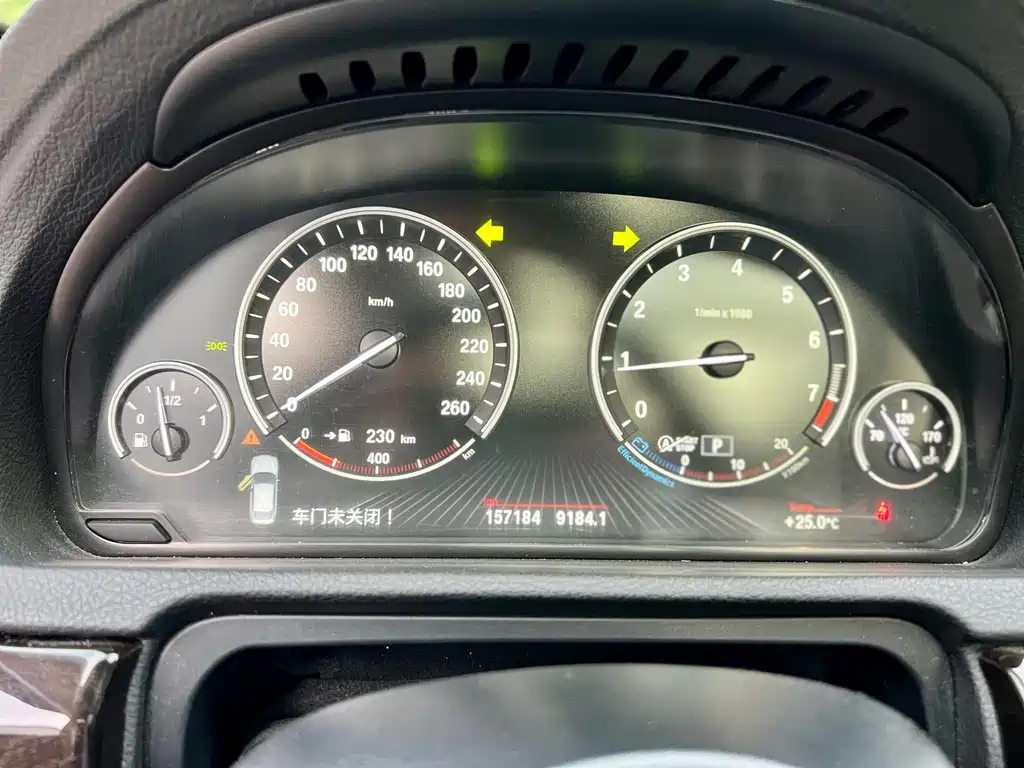 BMW 5 Series GT 2016 — фото 15