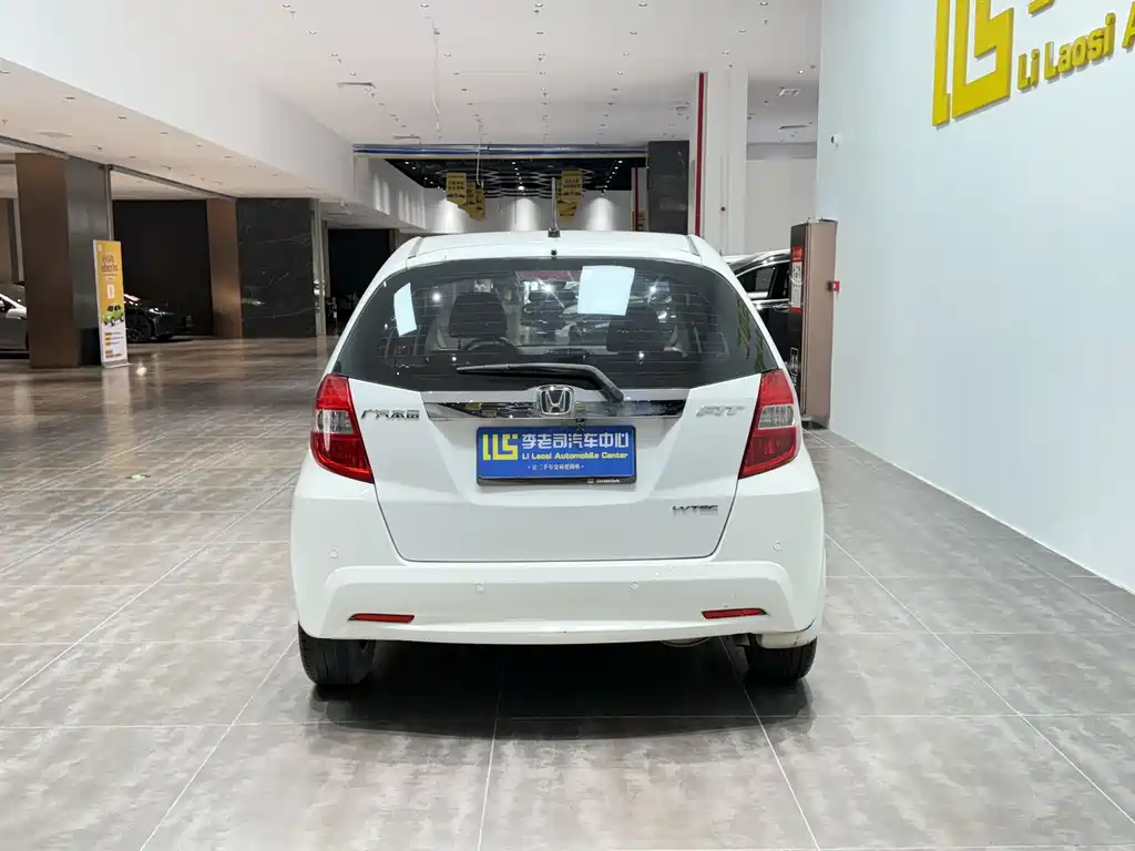 Honda Fit 2013 — фото 6