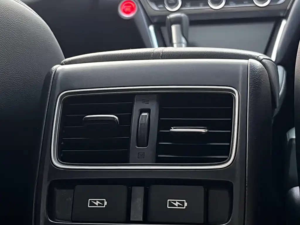 Honda Accord 2022 — фото 11