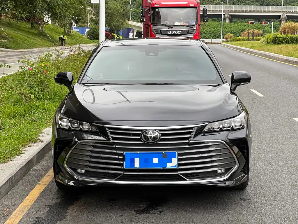 Toyota Avalon 2022 — фото 2