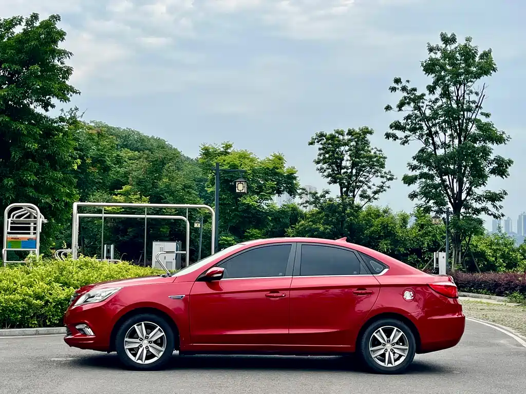 Changan Eado 2016 — фото 30