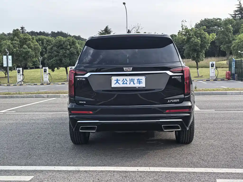 Cadillac XT6 2021 — фото 17