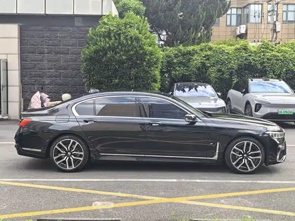 BMW 7 Series 2021