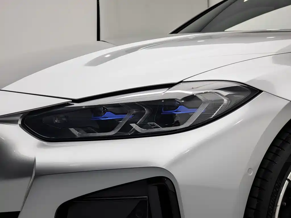 BMW 4 Series 2025 — фото 8