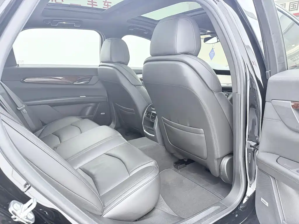 Cadillac CT6 2023 — фото 10