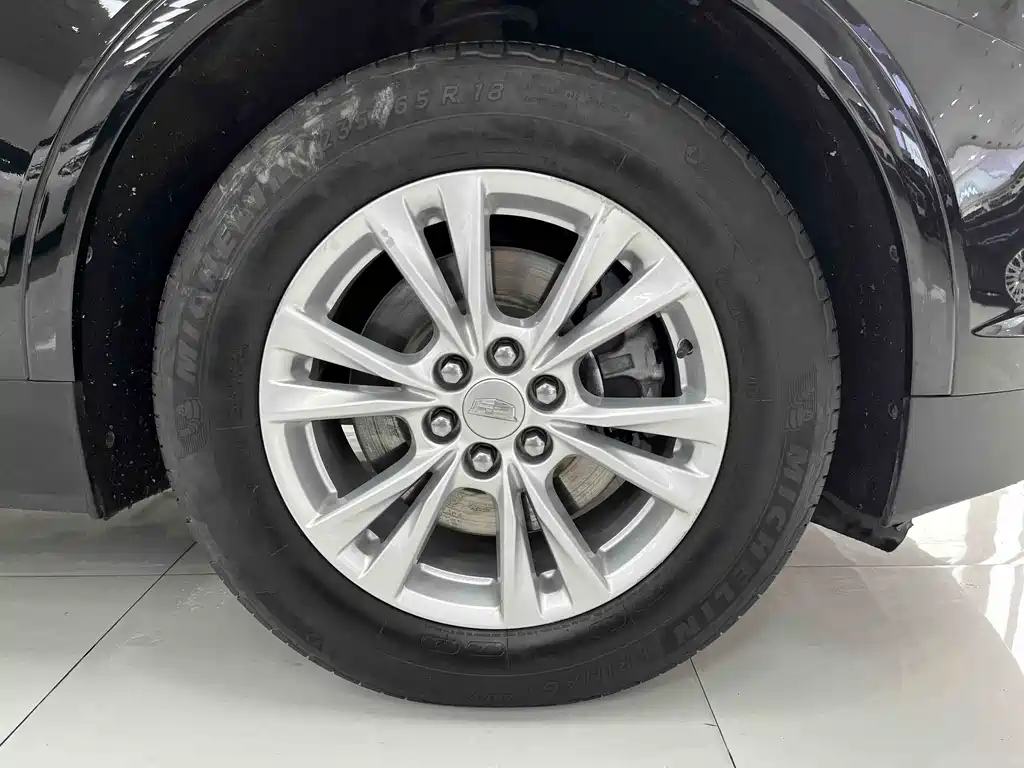 Cadillac XT5 2022 — фото 16