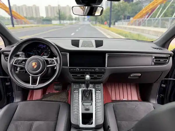 Porsche Macan 2018