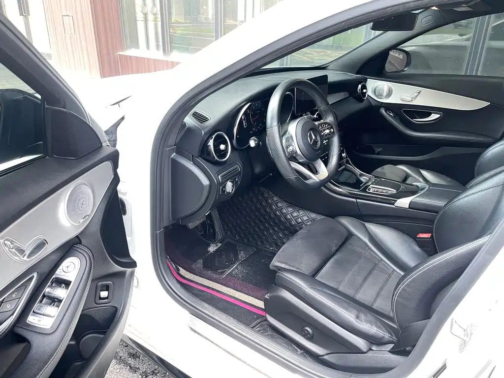 Mercedes-Benz C-Class 2020