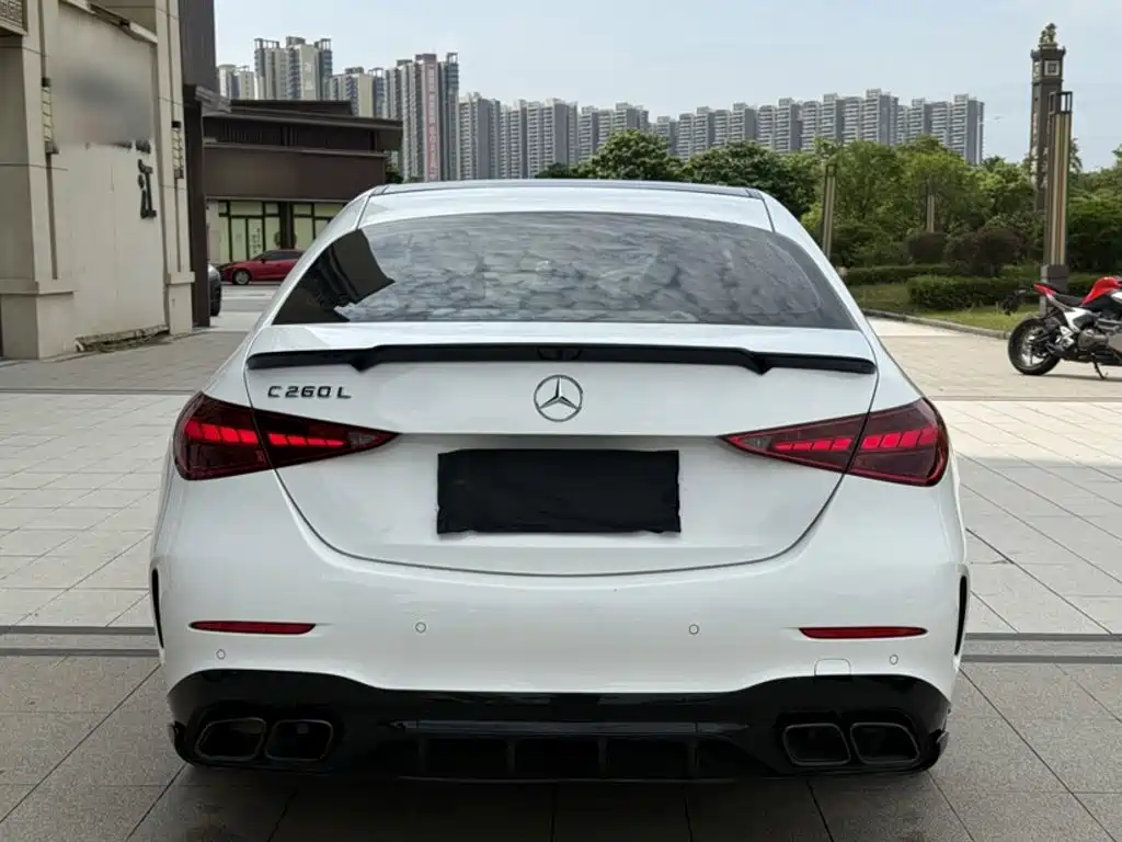 Mercedes-Benz C-Class 2023 — фото 11