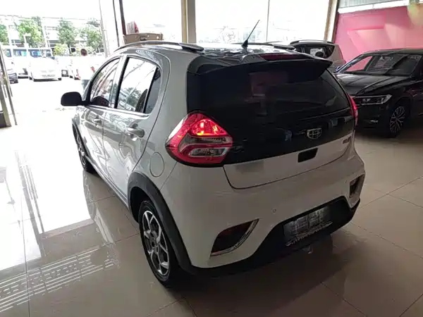 Geely Vision X1 2018