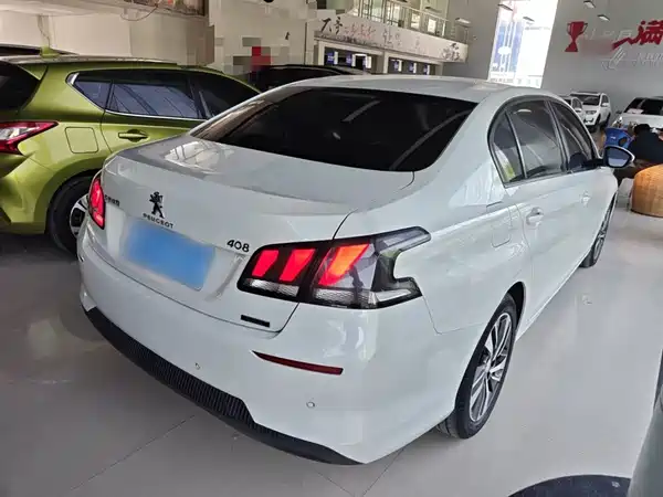 Peugeot 408 2019