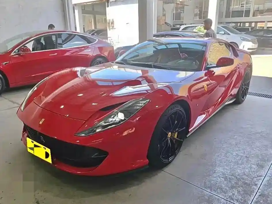 Ferrari 812 2019 — фото 1