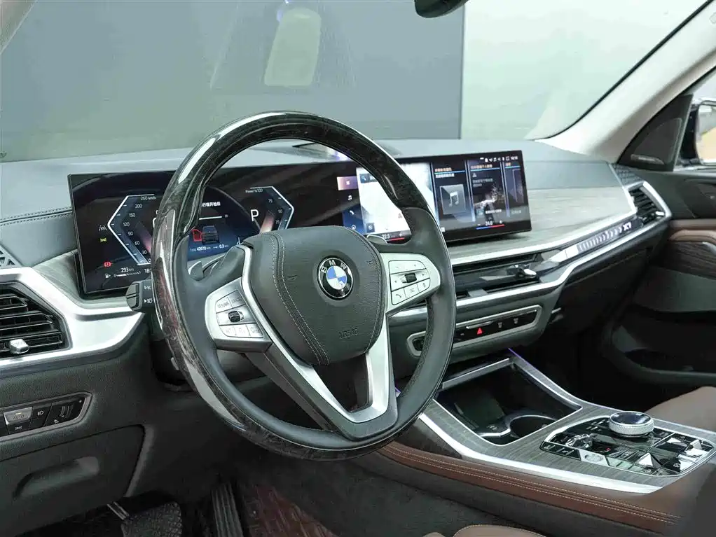 BMW X7 2023 — фото 7