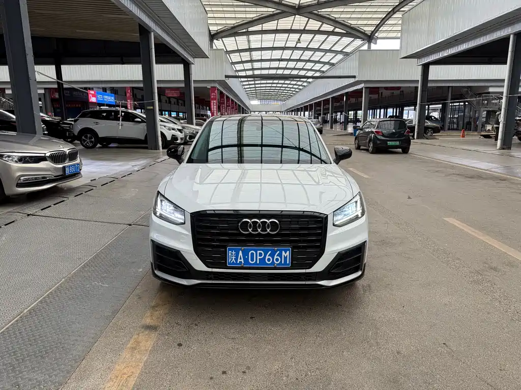 Audi Q2L 2018 — фото 2
