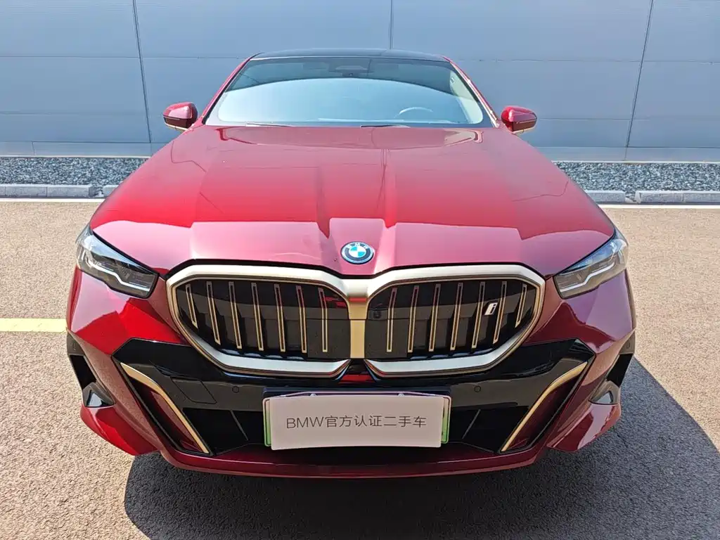 BMW i5 2025 — фото 11