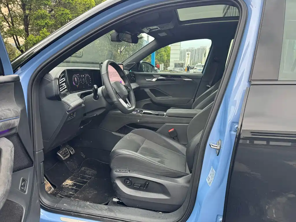Volkswagen Tiguan L 2024