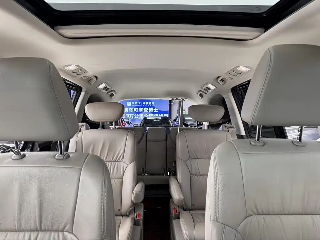 Honda Odyssey 2016 — фото 12