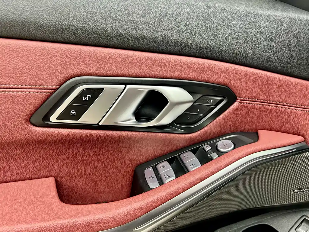 BMW 3 Series 2023 — фото 18