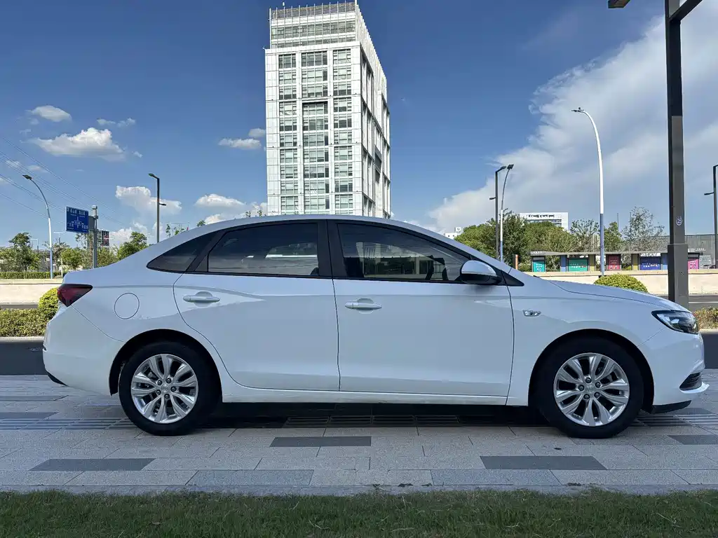 Buick Excelle 2021
