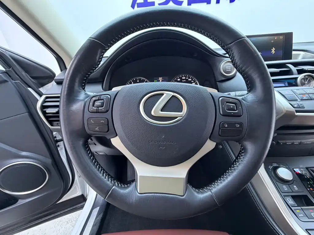 Lexus NX 2017 — фото 8