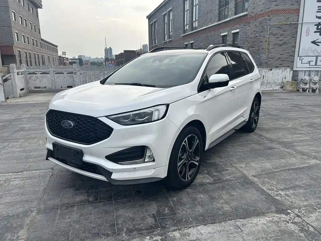 Ford Edge 2020 — фото 1