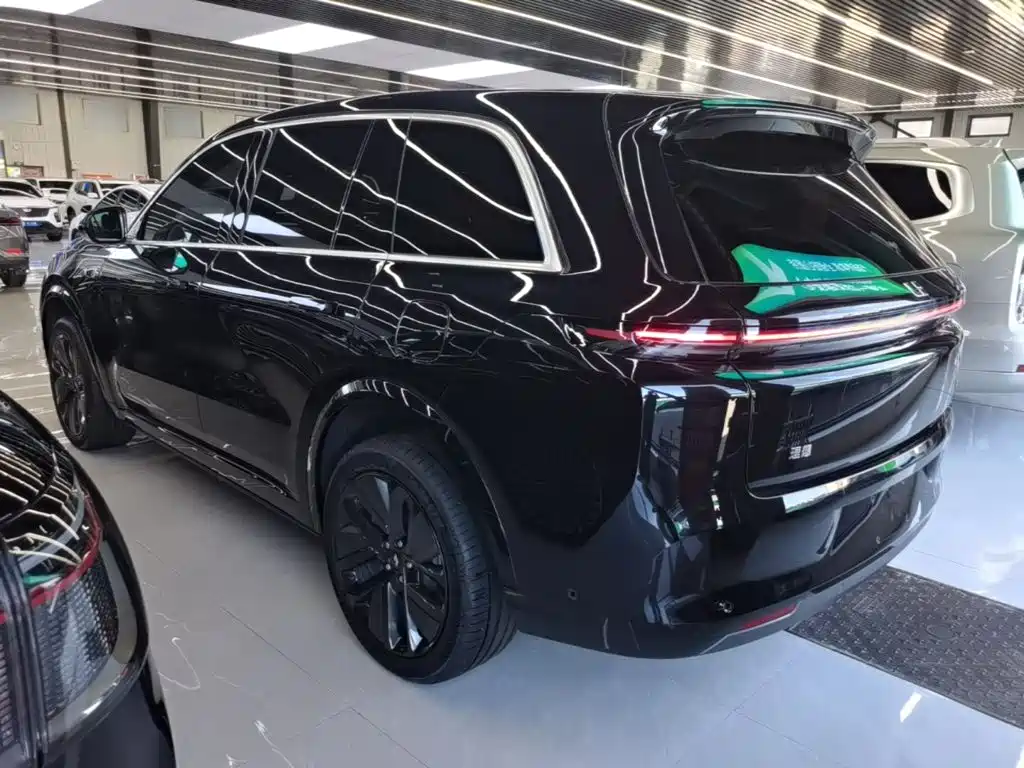 Li Auto Li L8 2025