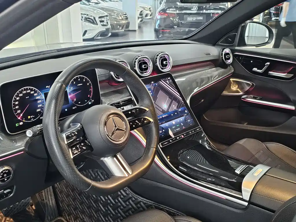 Mercedes-Benz C-Class 2023 — фото 11