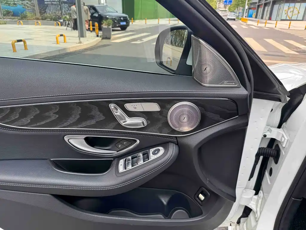 Mercedes-Benz C-Class 2018
