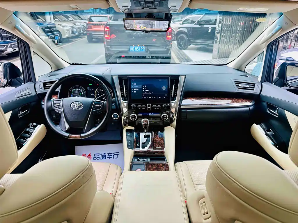 Toyota Alphard 2021 — фото 6