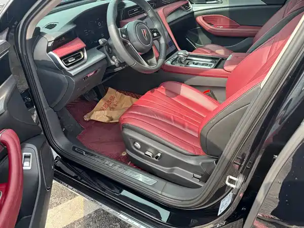 Hongqi H5 2022
