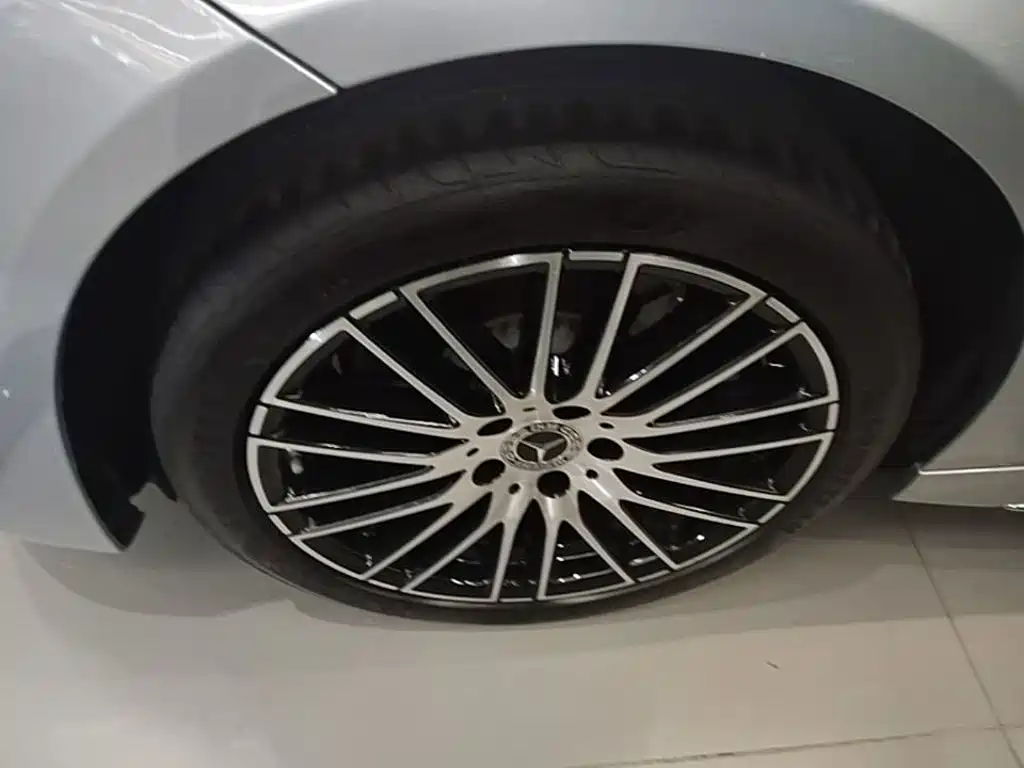 Mercedes-Benz C-Class 2023 — фото 23