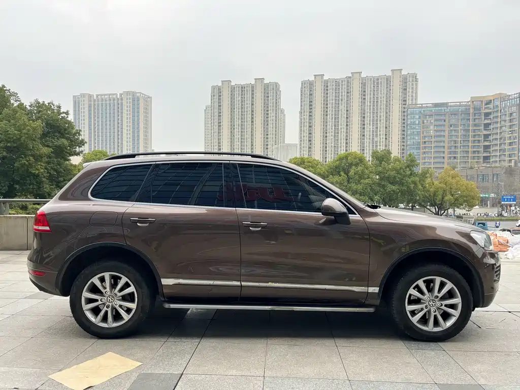 Volkswagen Touareg 2013