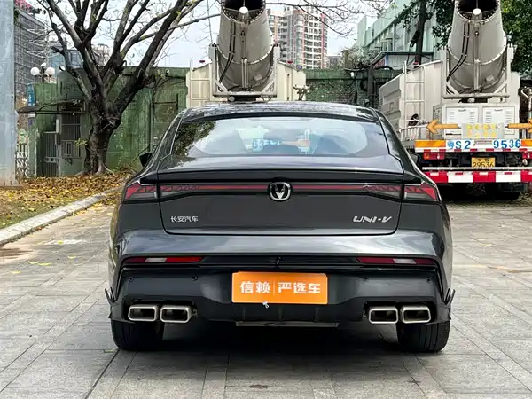 Changan UNI-V 2024
