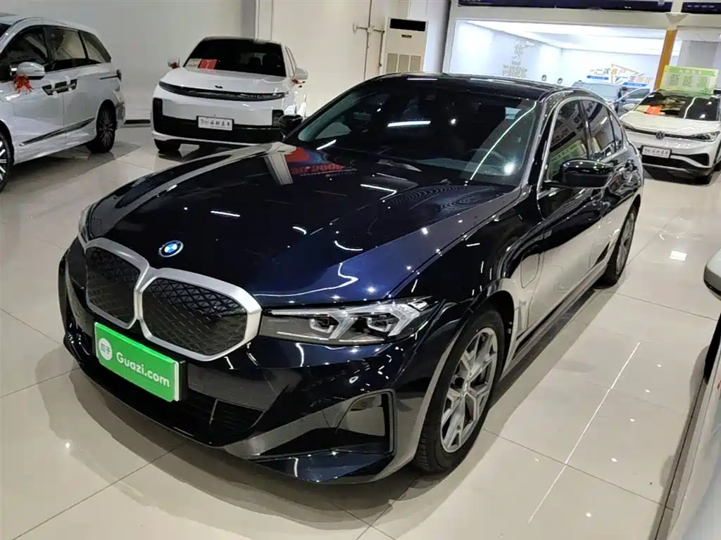 BMW i3 2025 — фото 1