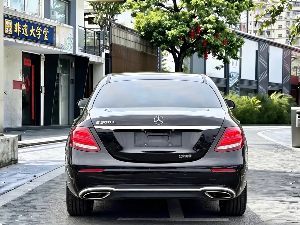 Mercedes-Benz E-Class 2018 — фото 8
