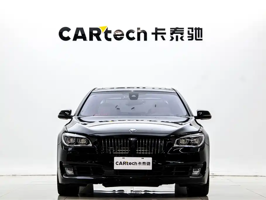 BMW 7 Series 2013 — фото 2