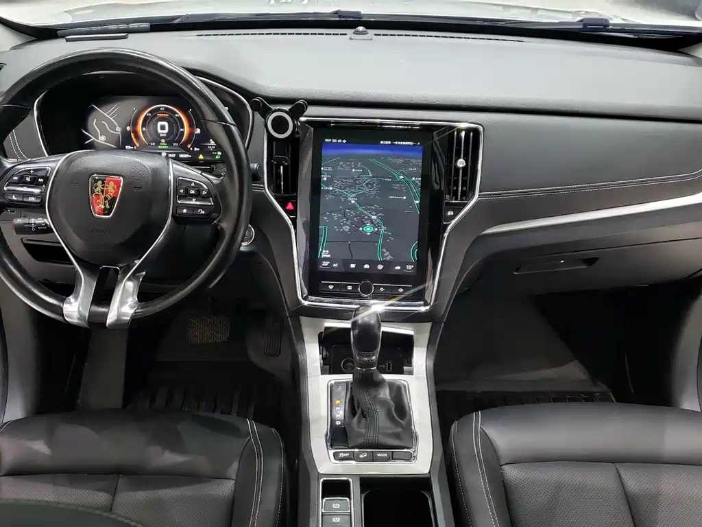Roewe RX5 New Energy 2020 — фото 15