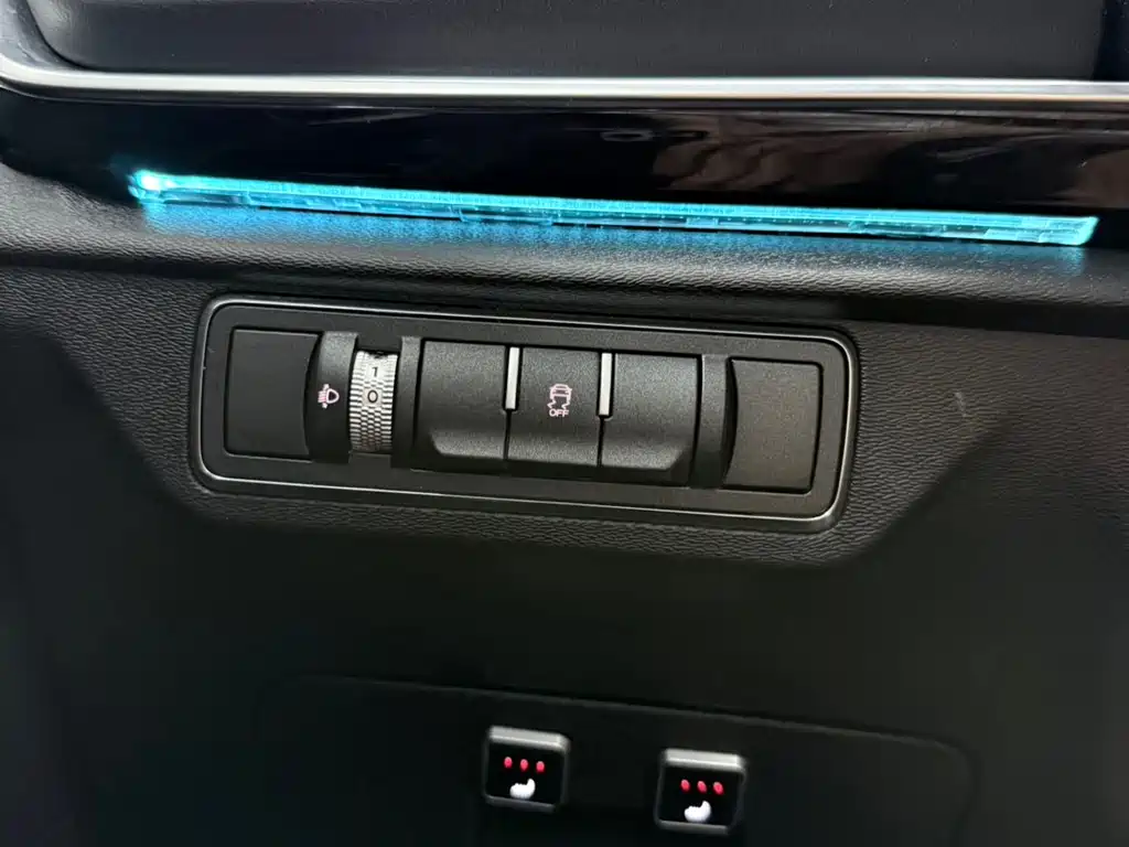 Jetour X70 PLUS 2023 — фото 14