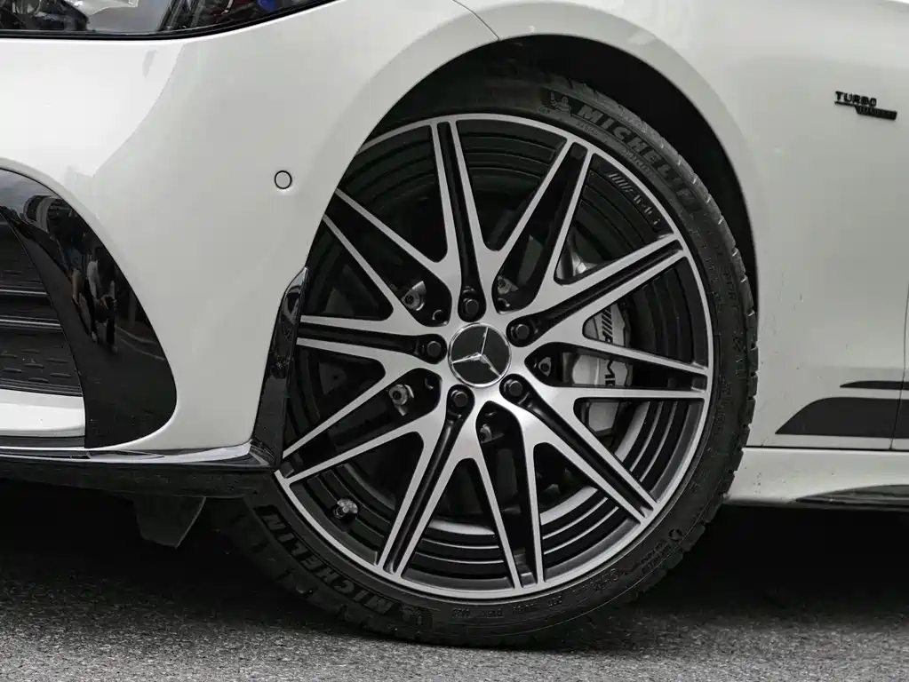Mercedes-Benz C-Class AMG 2024 — фото 3