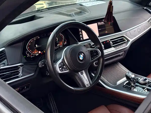 BMW X7 2019