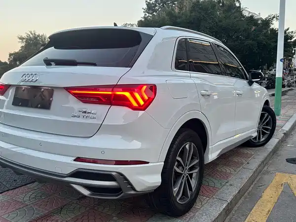 Audi Q3 2021