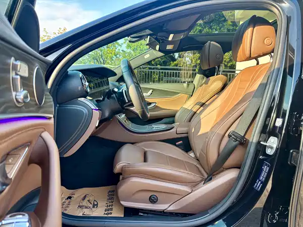 Mercedes-Benz E-Class 2022