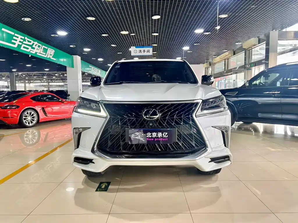 Lexus LX 2018 — фото 2
