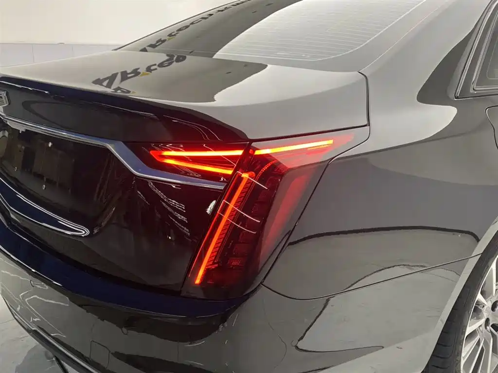 Cadillac CT6 2023 — фото 10
