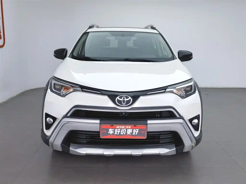 Toyota RAV4 2019 — фото 3