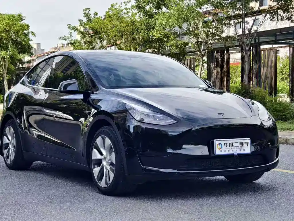 Tesla Model Y 2022 — фото 3