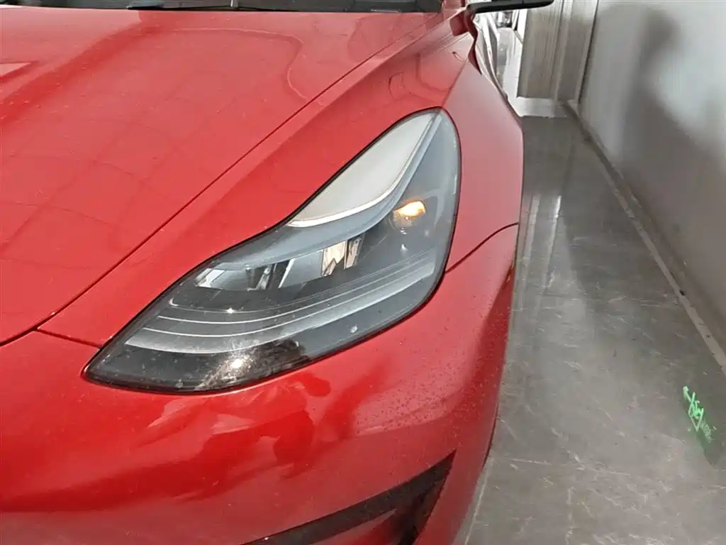 Tesla Model 3 2022 — фото 24