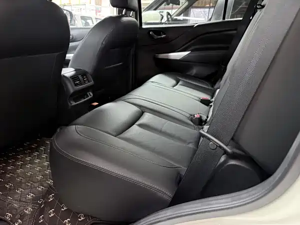 Nissan Terra 2020
